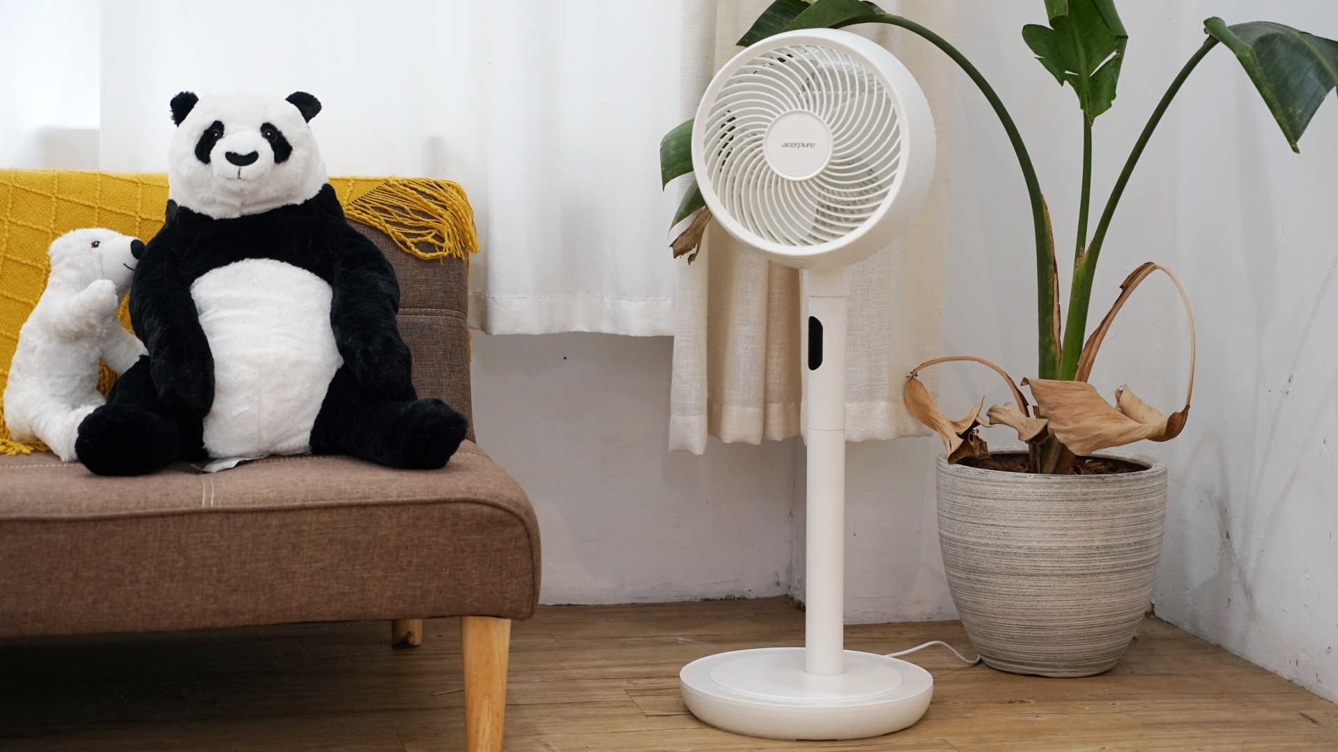 TẠO ĐIỂM NHẤN CHO KHÔNG GIAN SỐNG VỚI THIẾT KẾ TINH TẾ CỦA QUẠT ĐỐI LƯU ACERPURE