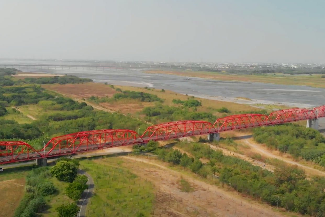 Zhoushui River Campus Dusty